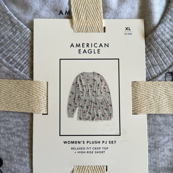 NWT AE Women’s Plush PJs!! - Picture 3 of 4